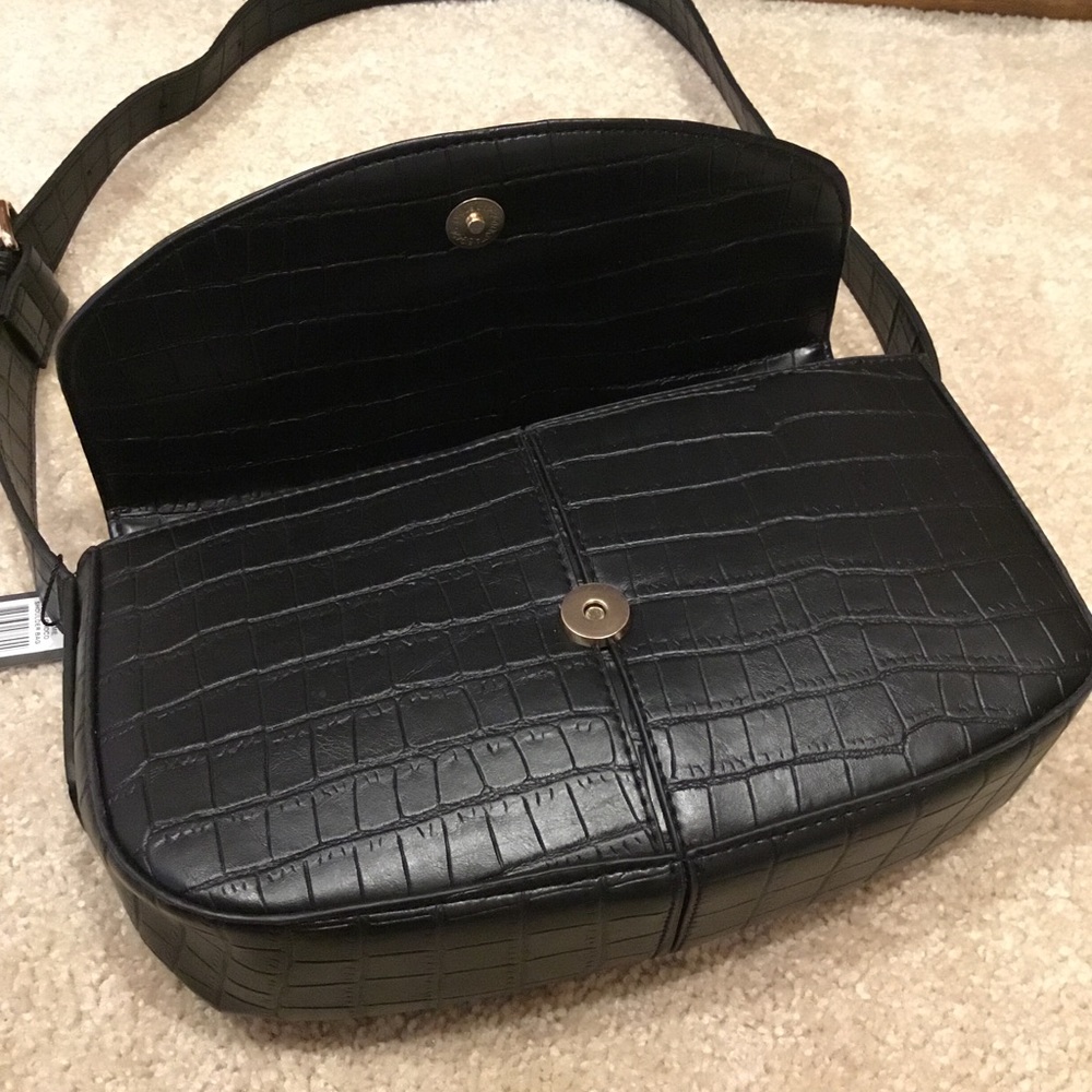 London Fog Faux Leather Shoulder Purse - Picture 8 of 13